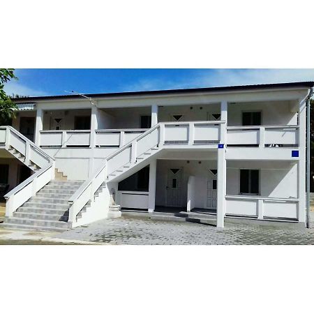 Apartments Istuk 비르 외부 사진